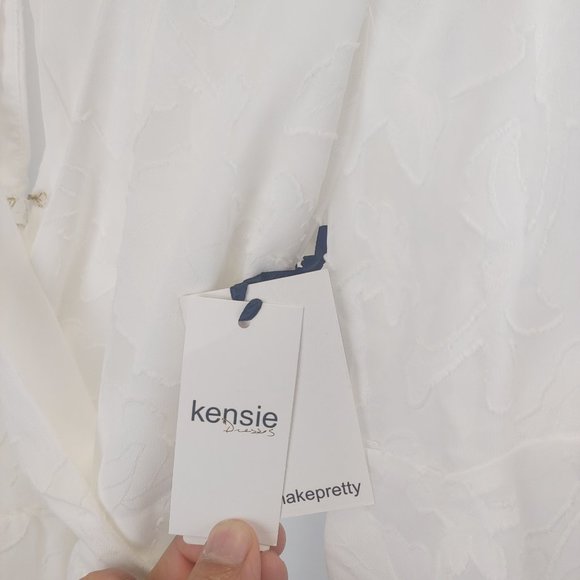 Kensie - Womens Bell Sleeve Burnout Wrap Dress - Picture 4 of 8